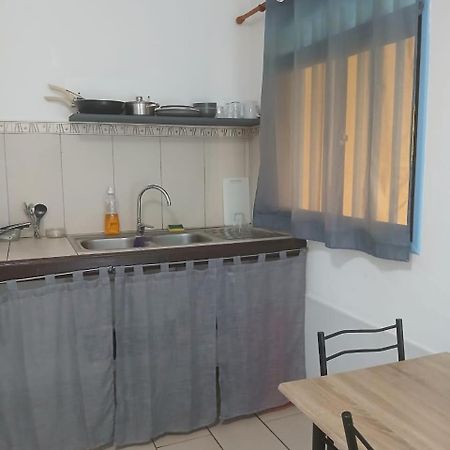 St-Laurent St-Maurice Confort T2 A แซงต์โลรองต์ ดู มาโรนี ภายนอก รูปภาพ