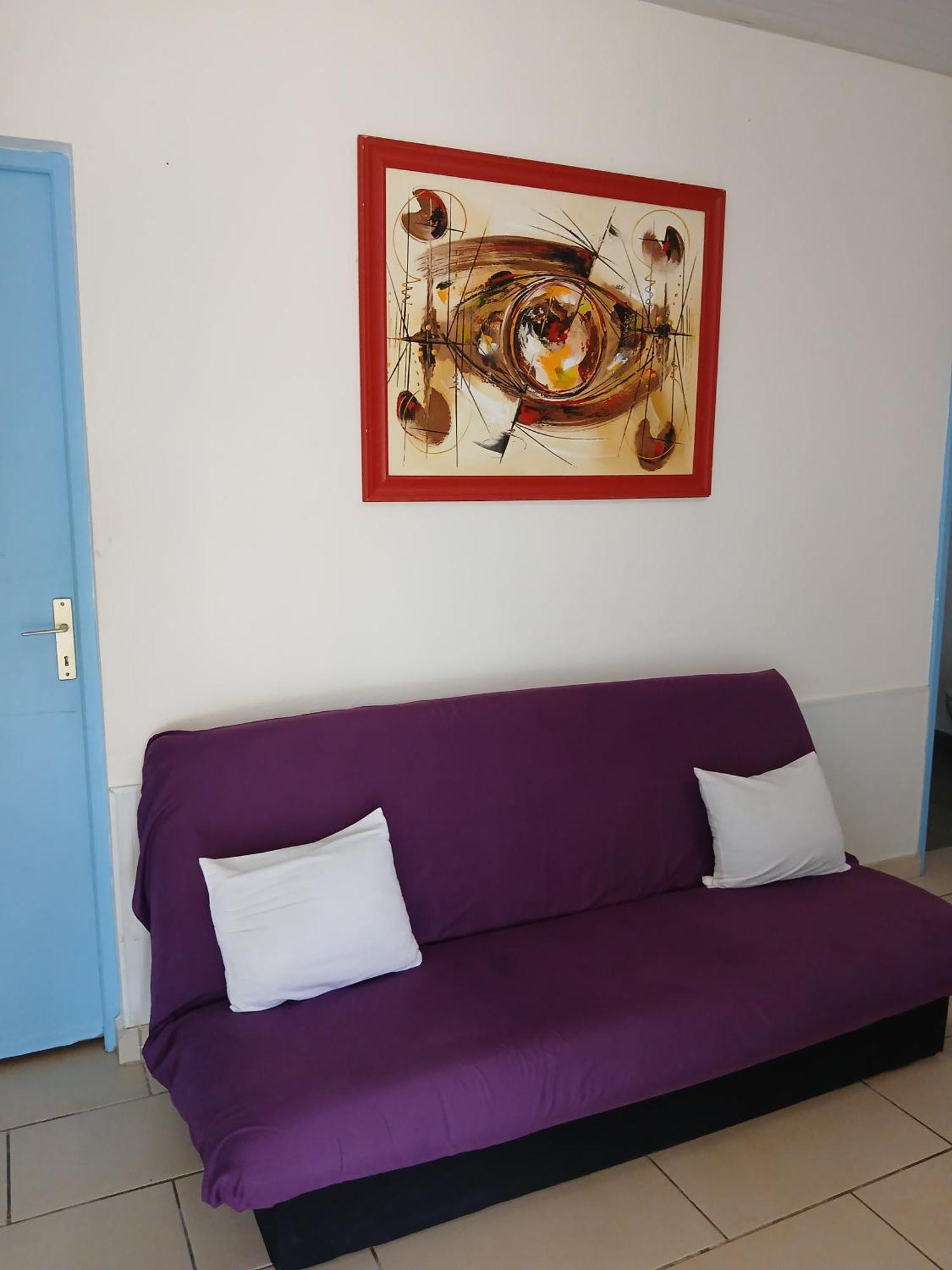 St-Laurent St-Maurice Confort T2 A แซงต์โลรองต์ ดู มาโรนี ภายนอก รูปภาพ